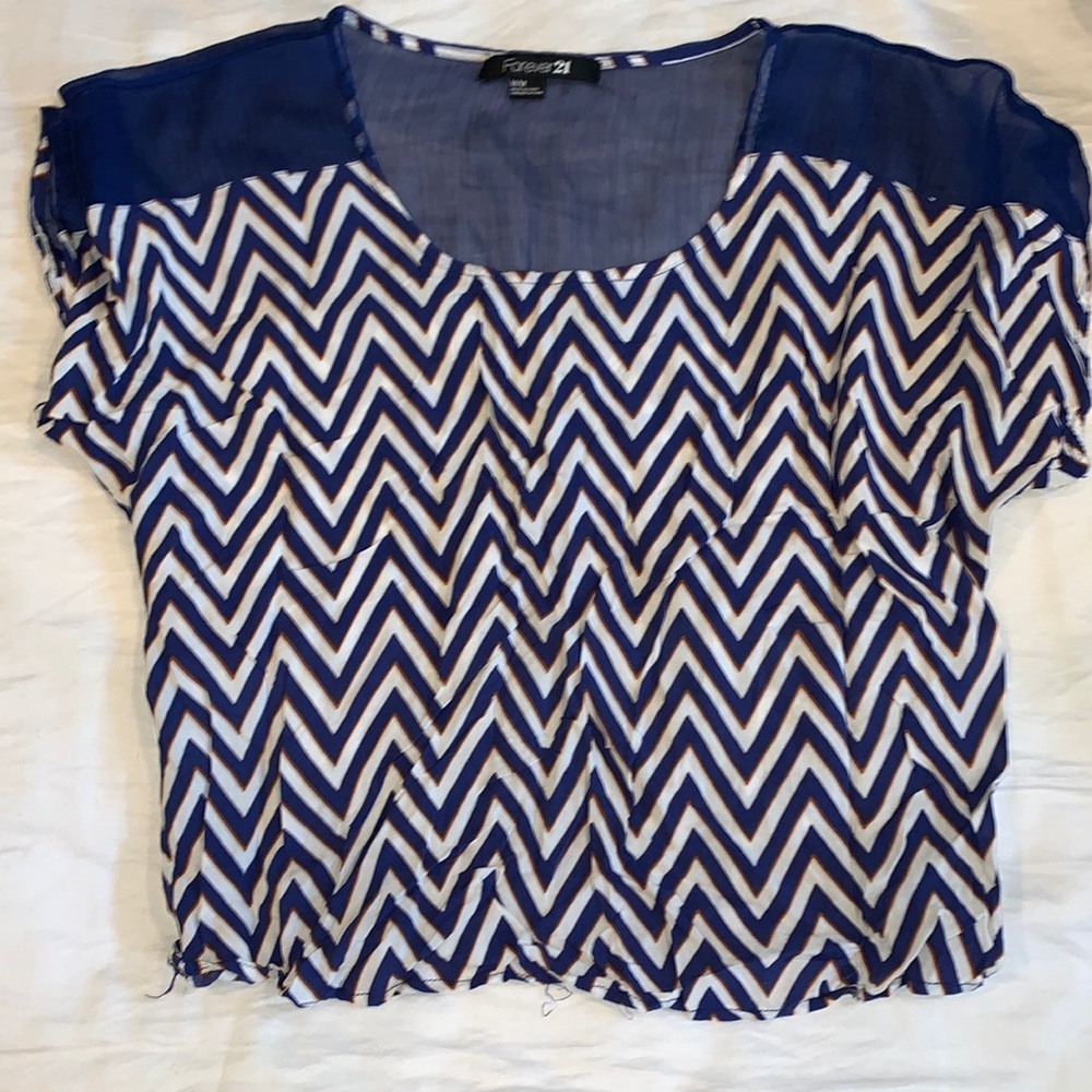 Forever 21 fashion flow top